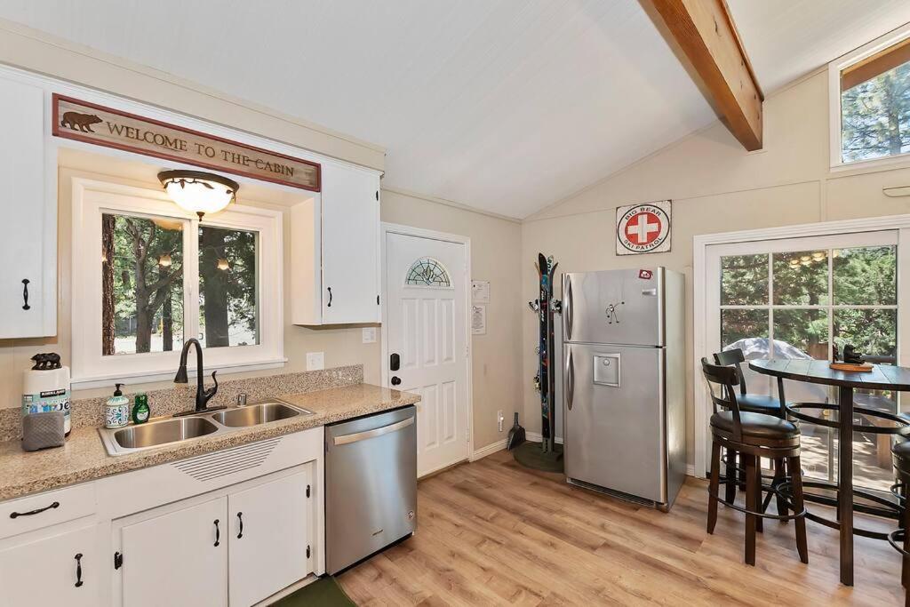 Chalet Monterey W/Hot Tub - Big Decks/Bbq Villa Big Bear Lake Exterior photo