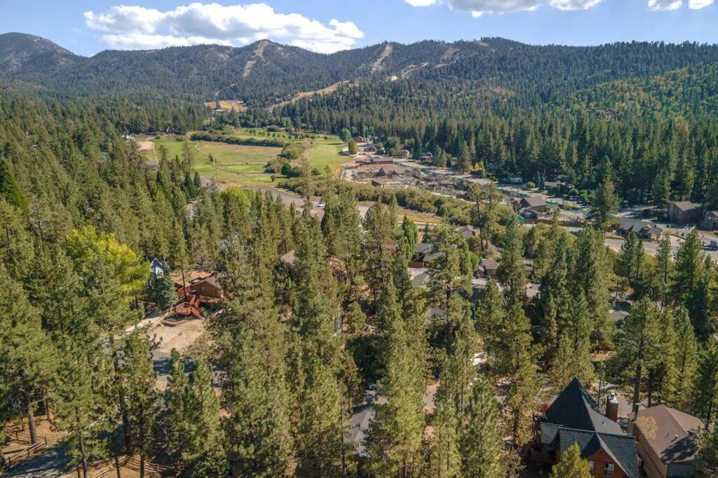 Chalet Monterey W/Hot Tub - Big Decks/Bbq Villa Big Bear Lake Exterior photo