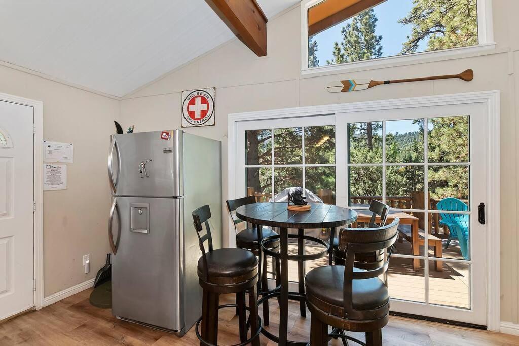 Chalet Monterey W/Hot Tub - Big Decks/Bbq Villa Big Bear Lake Exterior photo